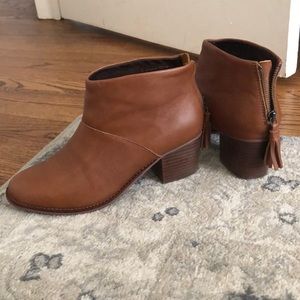 Toms ladies size 8.5